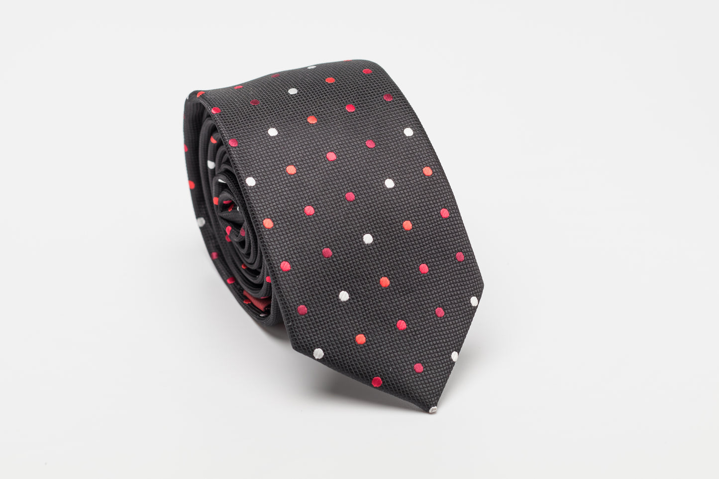 Dotted slim cotton tie