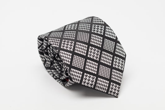 Black/white houndstooth